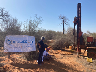 Molecor colabora en la creación de un pozo de 30 metros de profundidad en la Comuna de Belalanda, en el sur de Madagascar Molecor colabora en la creación de un pozo de 30 metros de profundidad en la Comuna de Belalanda, en el sur de Madagascar